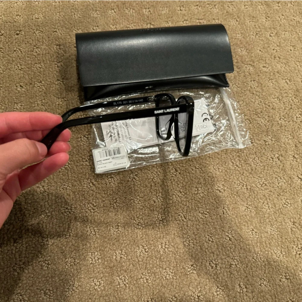 Brand new sunglasses - Picture 4 of 9